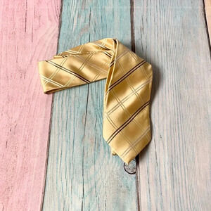 Gold Donald trump tie